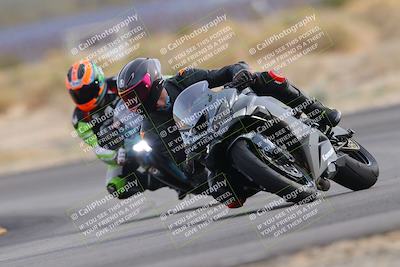 media/Dec-17-2022-SoCal Trackdays (Sat) [[224abd9271]]/Turn 16 (210pm)/